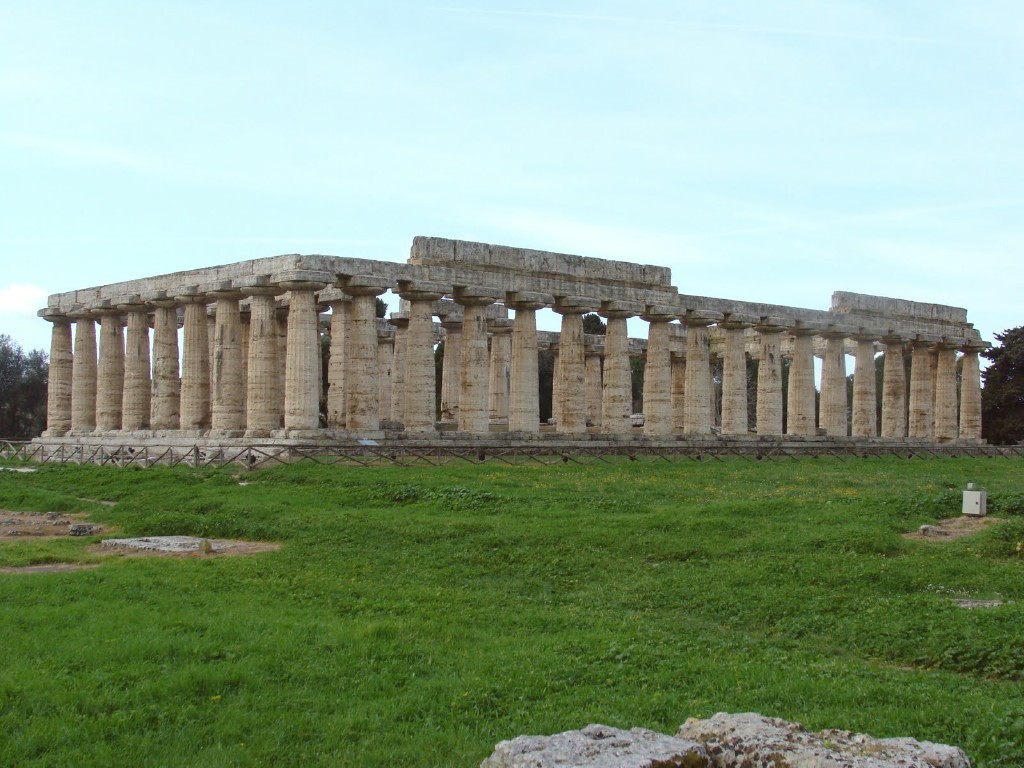 1e tempel van hera