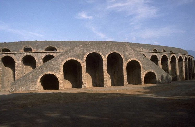 amphitheater ext