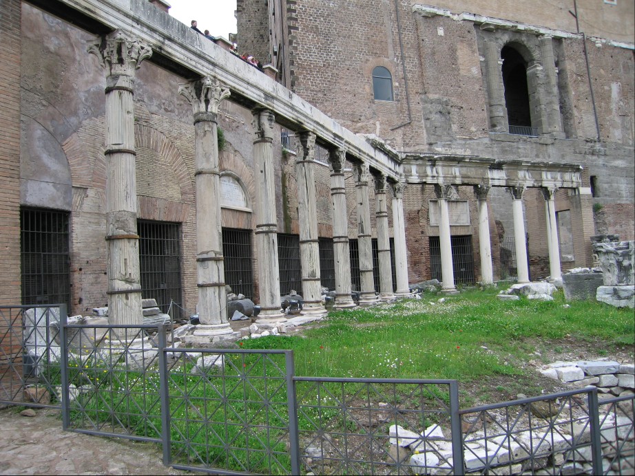 porticus deorum consentium